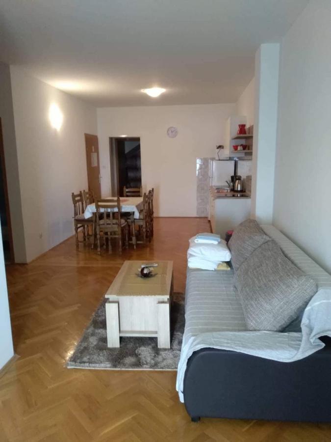 Apartmani Ruzmarin - Seget Donji, Trogir Dış mekan fotoğraf
