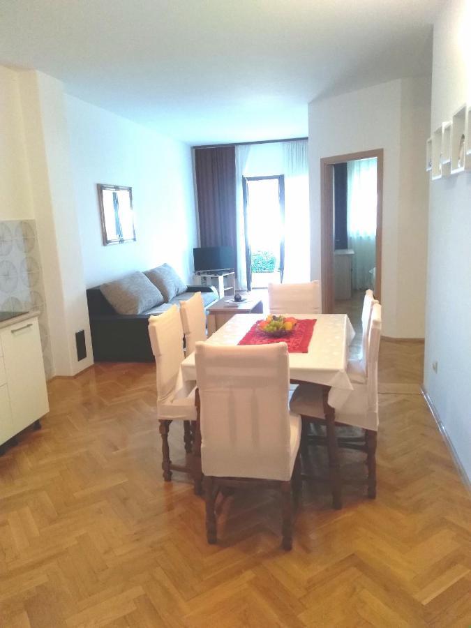 Apartmani Ruzmarin - Seget Donji, Trogir Dış mekan fotoğraf