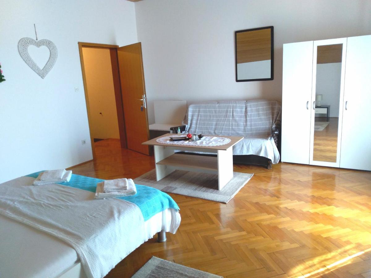 Apartmani Ruzmarin - Seget Donji, Trogir Dış mekan fotoğraf