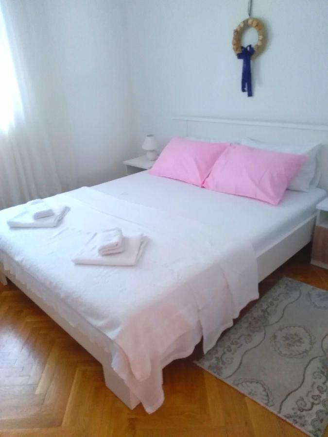 Apartmani Ruzmarin - Seget Donji, Trogir Dış mekan fotoğraf