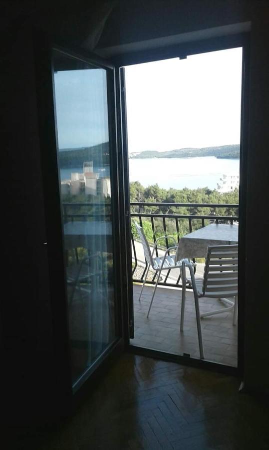 Apartmani Ruzmarin - Seget Donji, Trogir Dış mekan fotoğraf