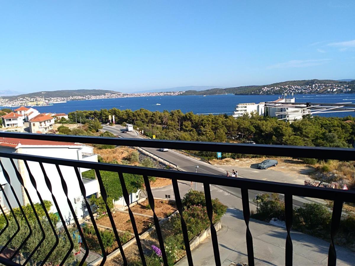 Apartmani Ruzmarin - Seget Donji, Trogir Dış mekan fotoğraf