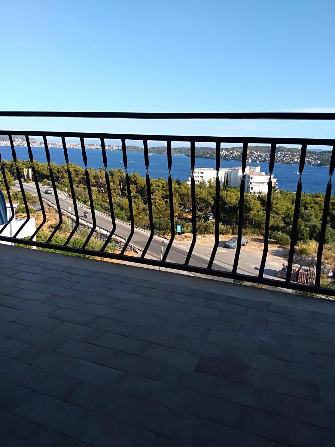 Apartmani Ruzmarin - Seget Donji, Trogir Dış mekan fotoğraf